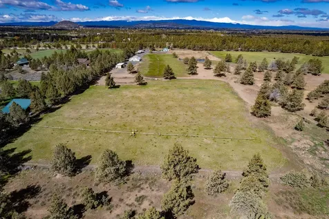 62920 Dickey Road Bend OR 97701