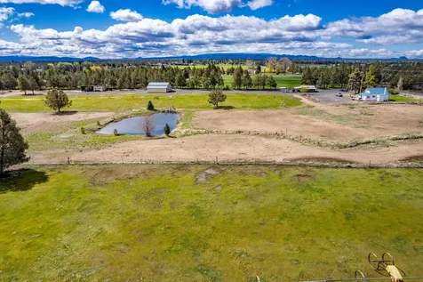 62920 Dickey Road Bend OR 97701