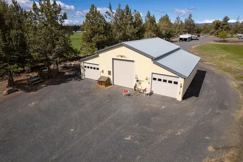 62920 Dickey Road Bend OR 97701