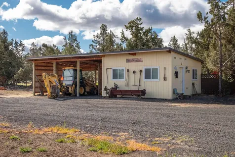 62920 Dickey Road Bend OR 97701