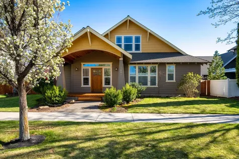 1662 NW Ivy Avenue Redmond OR 97756