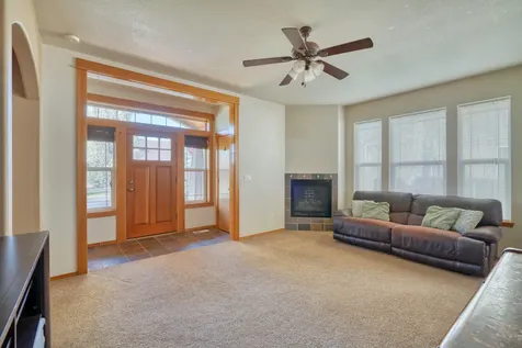 1662 NW Ivy Avenue Redmond OR 97756