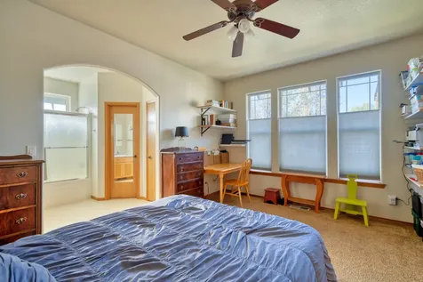 1662 NW Ivy Avenue Redmond OR 97756