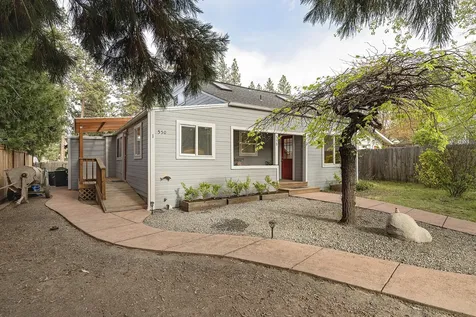 550 Ray Lane Ashland OR 97520