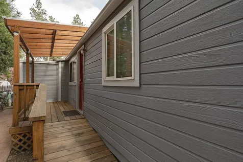 550 Ray Lane Ashland OR 97520