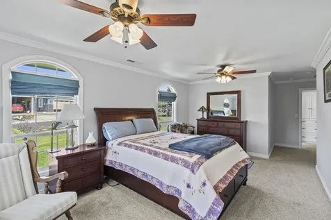 656 Oak Wood Eagle Point OR 97524