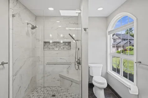 656 Oak Wood Eagle Point OR 97524