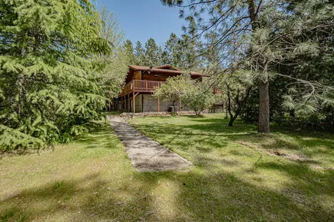 14340 E Evans Creek Road Rogue River OR 97537