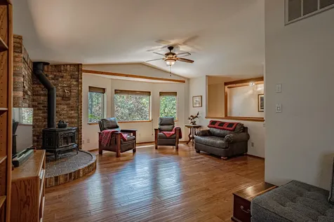 14340 E Evans Creek Road Rogue River OR 97537