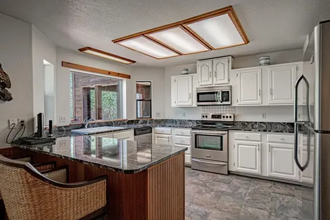 14340 E Evans Creek Road Rogue River OR 97537