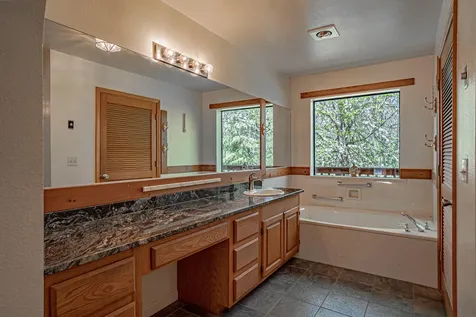 14340 E Evans Creek Road Rogue River OR 97537