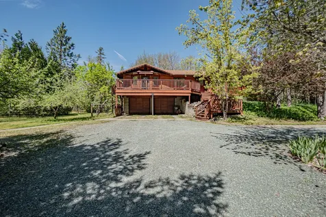 14340 E Evans Creek Road Rogue River OR 97537