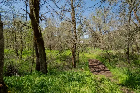 14340 E Evans Creek Road Rogue River OR 97537