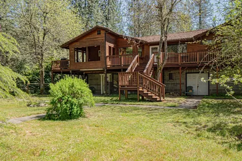 14340 E Evans Creek Road Rogue River OR 97537