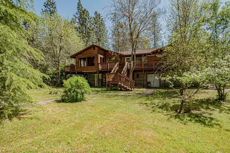 14340 E Evans Creek Road Rogue River OR 97537