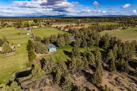 62625 Erickson Road Bend OR 97701