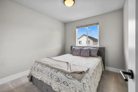 3735 Eagle Road Bend OR 97701