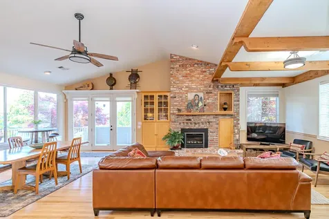 465 Thimbleberry Lane Ashland OR 97520