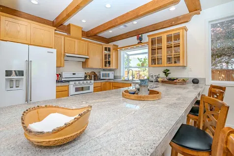 465 Thimbleberry Lane Ashland OR 97520