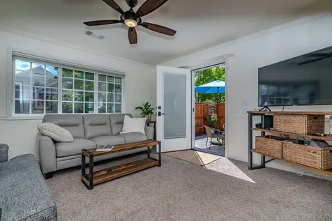 465 Thimbleberry Lane Ashland OR 97520