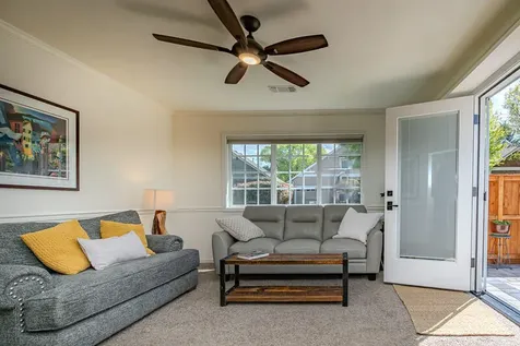465 Thimbleberry Lane Ashland OR 97520