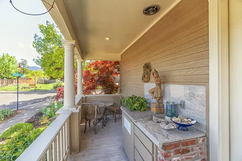 465 Thimbleberry Lane Ashland OR 97520