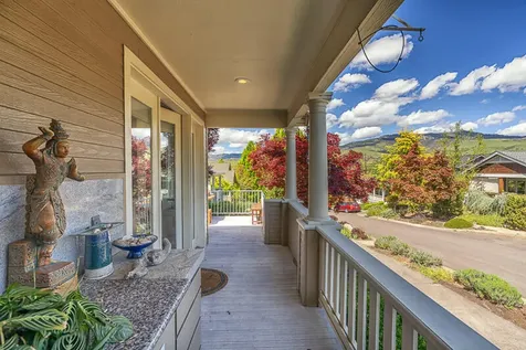 465 Thimbleberry Lane Ashland OR 97520