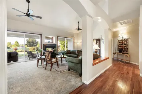 956 Street Andrews Way Eagle Point OR 97524