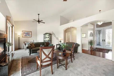 956 Street Andrews Way Eagle Point OR 97524