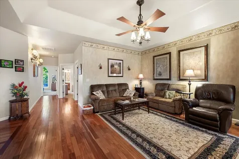 956 Street Andrews Way Eagle Point OR 97524