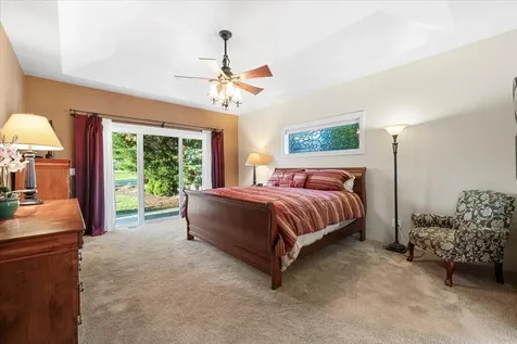 956 Street Andrews Way Eagle Point OR 97524