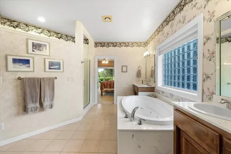 956 Street Andrews Way Eagle Point OR 97524
