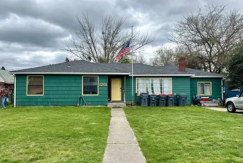 1201 Mount Pitt Avenue Medford OR 97501
