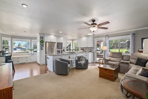 2392 Brighton Circle Medford OR 97504