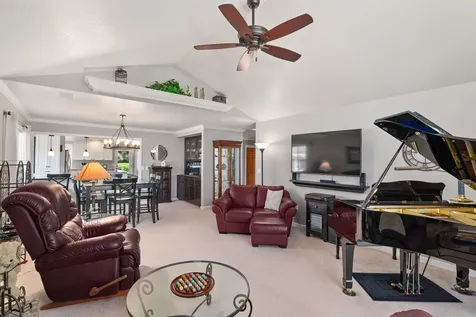 2392 Brighton Circle Medford OR 97504