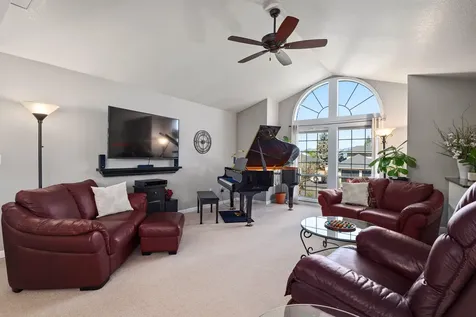 2392 Brighton Circle Medford OR 97504