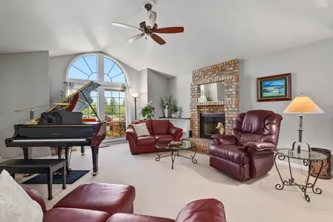 2392 Brighton Circle Medford OR 97504