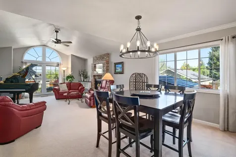 2392 Brighton Circle Medford OR 97504