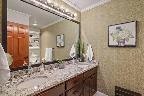 2392 Brighton Circle Medford OR 97504