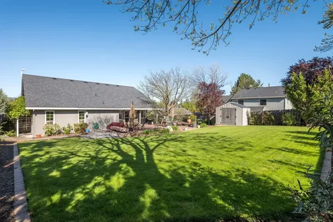 2392 Brighton Circle Medford OR 97504