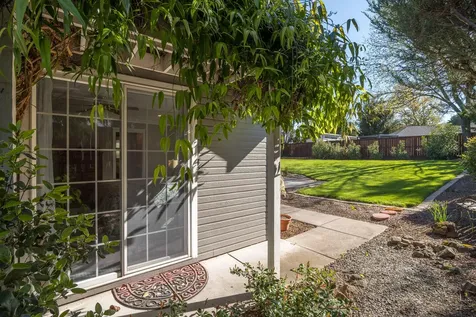 2392 Brighton Circle Medford OR 97504