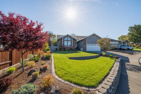 2392 Brighton Circle Medford OR 97504