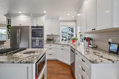 2392 Brighton Circle Medford OR 97504