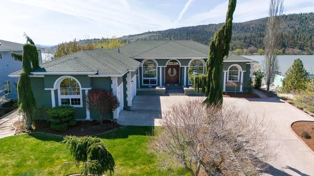 802 Hogue Drive Klamath Falls OR 97601