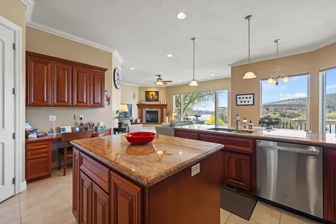 802 Hogue Drive Klamath Falls OR 97601