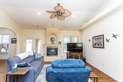 475 Robert Trent Jones Boulevard Eagle Point OR 97524