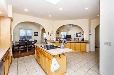 475 Robert Trent Jones Boulevard Eagle Point OR 97524