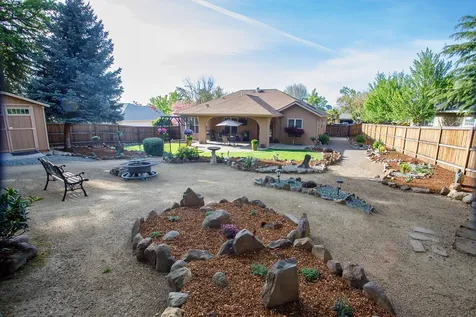 475 Robert Trent Jones Boulevard Eagle Point OR 97524