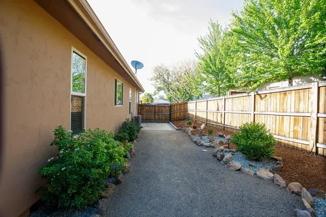 475 Robert Trent Jones Boulevard Eagle Point OR 97524
