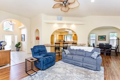 475 Robert Trent Jones Boulevard Eagle Point OR 97524